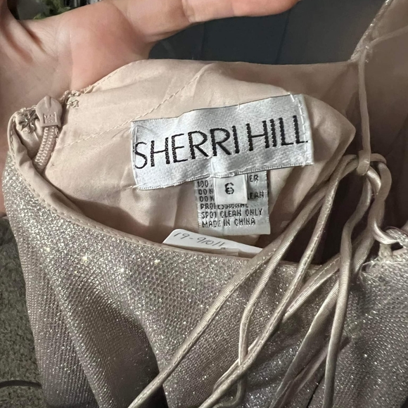 Sherri hill dress - Picture 3 of 4